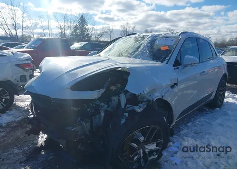 2022 Porsche Macan z USA, uszkodzony, nr VIN WP1AA2A54NLB08357